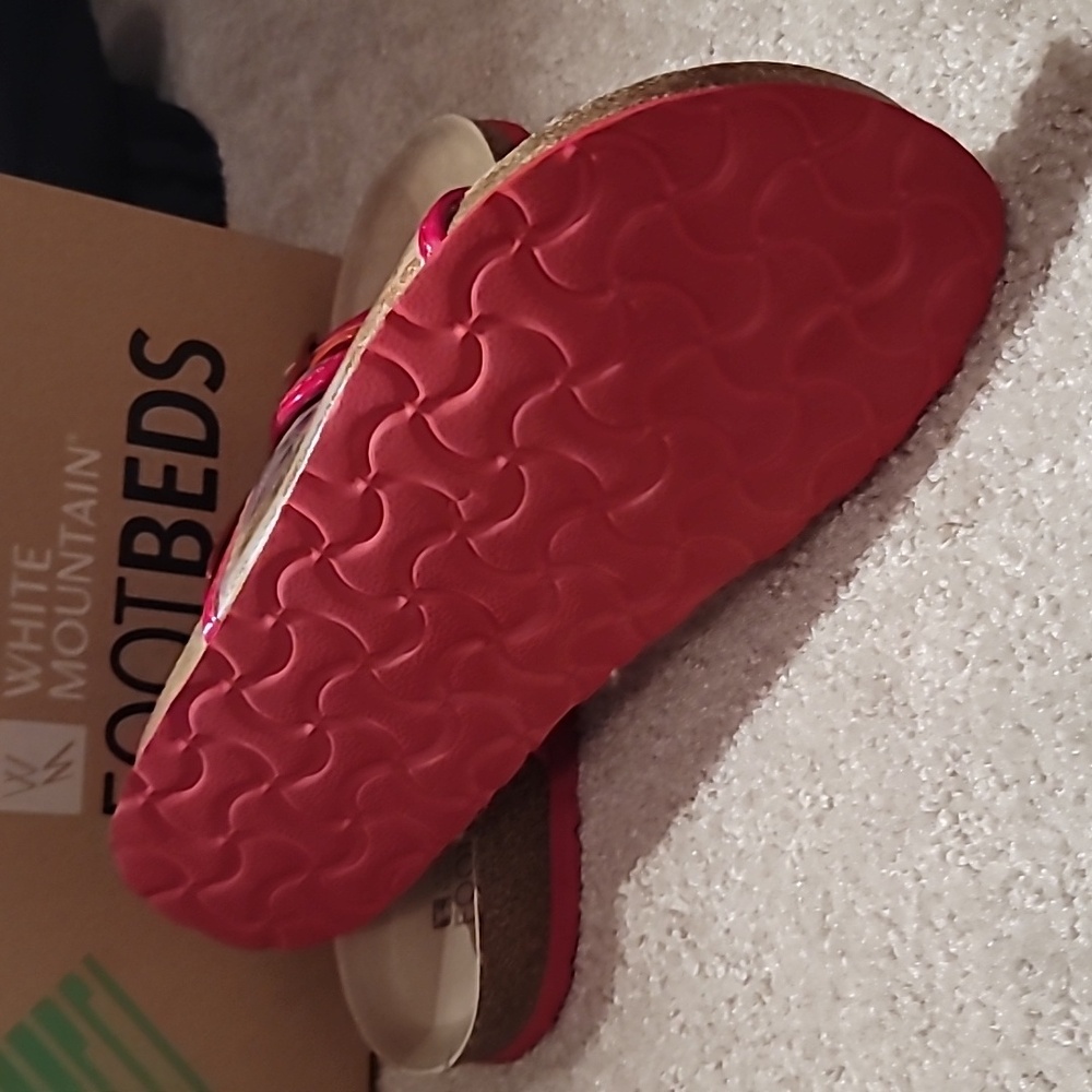 Sandals - Picture 3 of 3